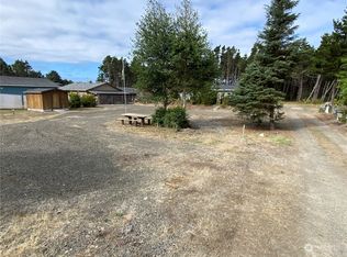 1302 216th Ln, Ocean Park, WA