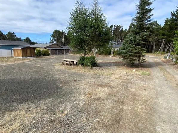 1302 216th Lane, Ocean Park, WA 98640