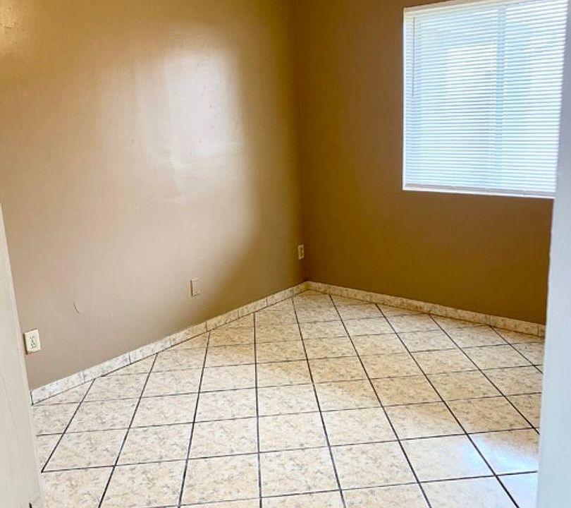 1st image of 519 Plumosa Ave #4