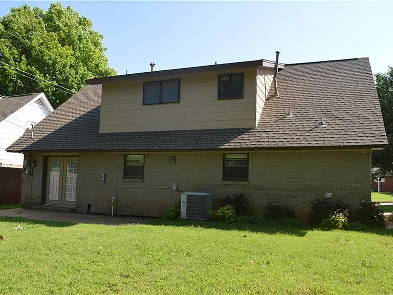 4816 Michael Dr — Photo 11