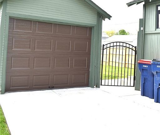 4th image of 1502 Nicklin Ave
