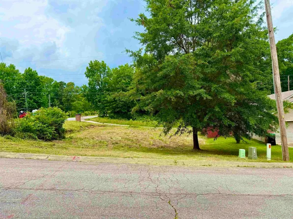 101 Austin Ln, Benton, AR 72015