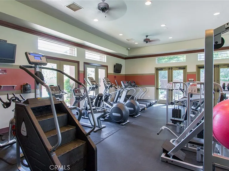 12422 Benton Dr #2 — Photo 42