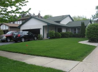 622 Morningside Dr, Naperville, IL 60563