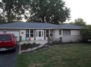 1201 N Clayview Dr, Liberty, MO 64068