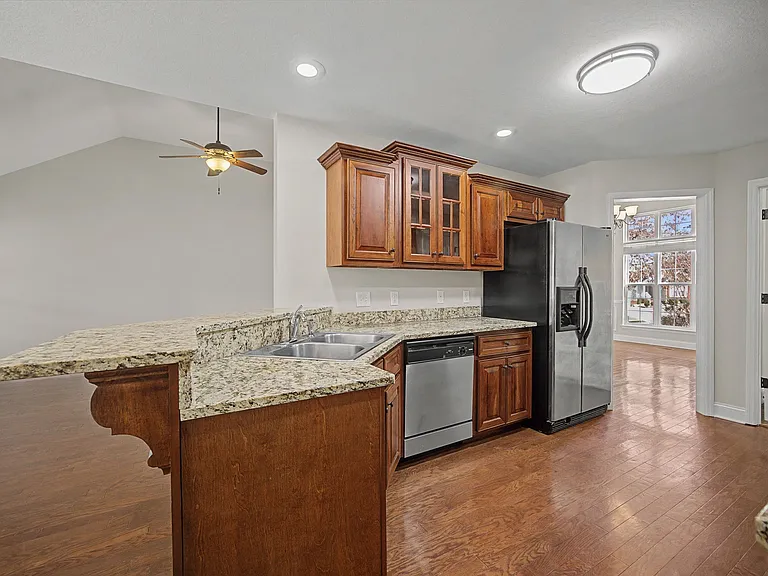 5385 Rose Glen Ct — Photo 4