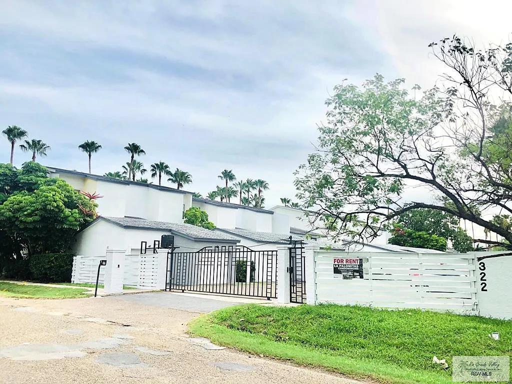 3 bed, 3.0 bath, 1850 sqft, $2,200 — Photo 4