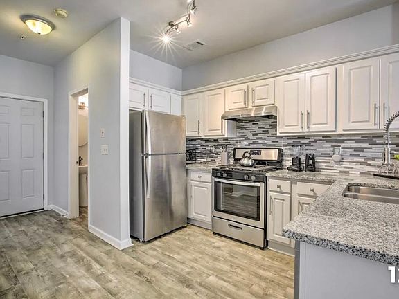 5th image of 7129 Biltmore Way