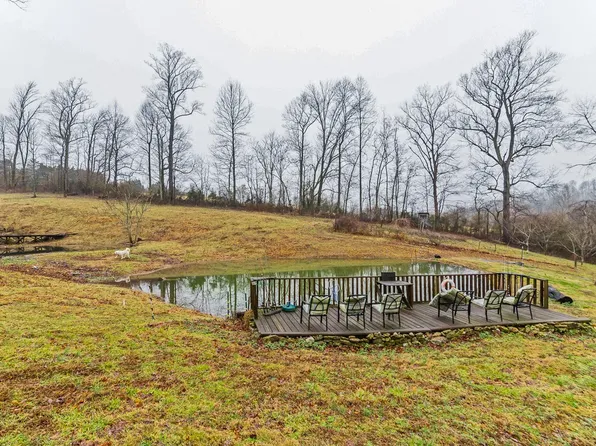 210 Wooten Park Rd, Red Boiling Springs, TN 37150
