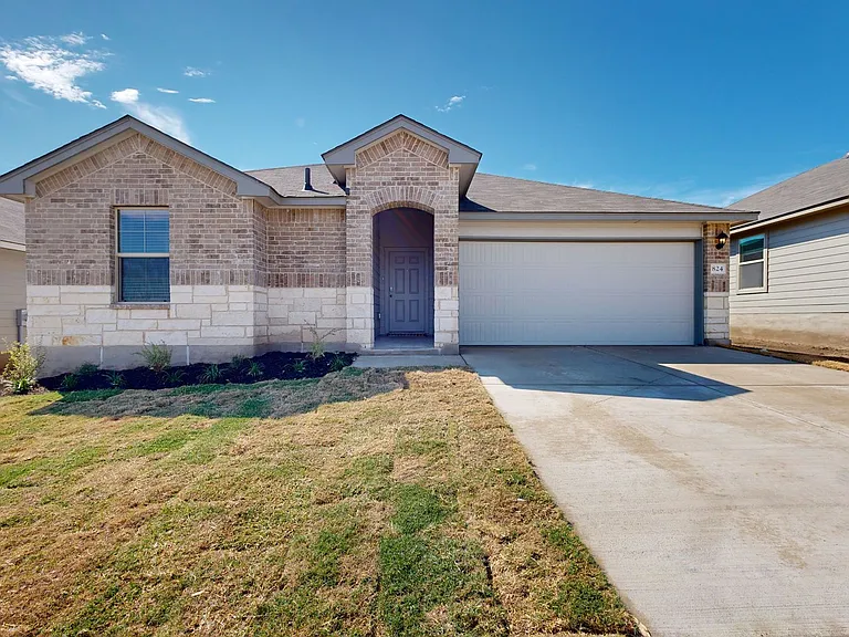 824 Chambray Dr — Photo 1