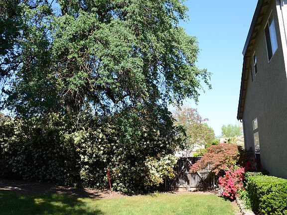 2nd image of 1689 Ainsdale Dr