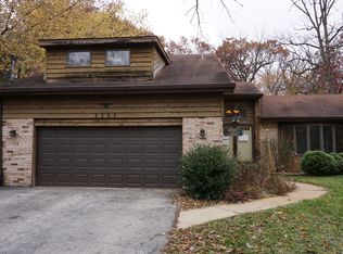 3210 Prairie Ave, Brookfield, IL 60513