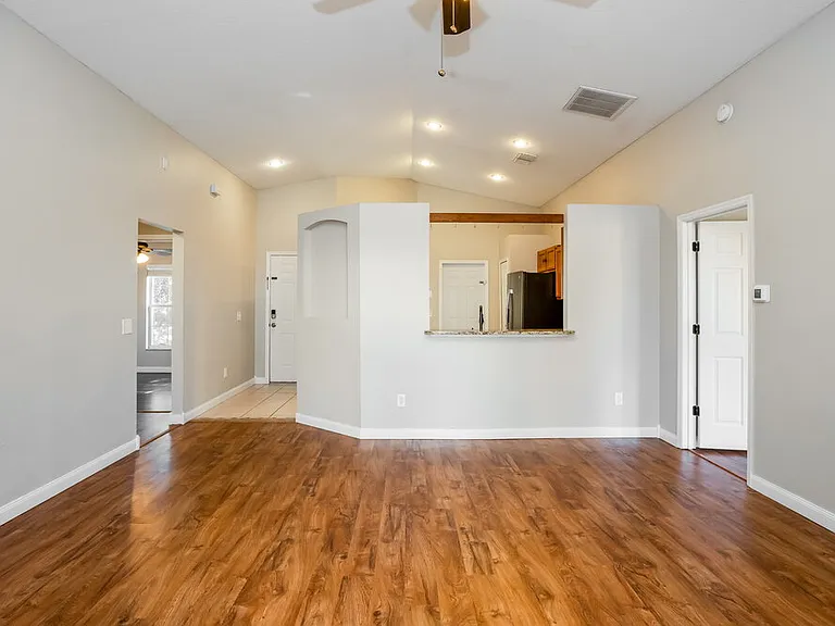 4166 Shadow Creek Cir — Photo 6