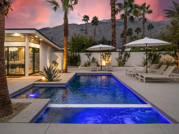 1030 E Tachevah Dr, Palm Springs, CA 92262