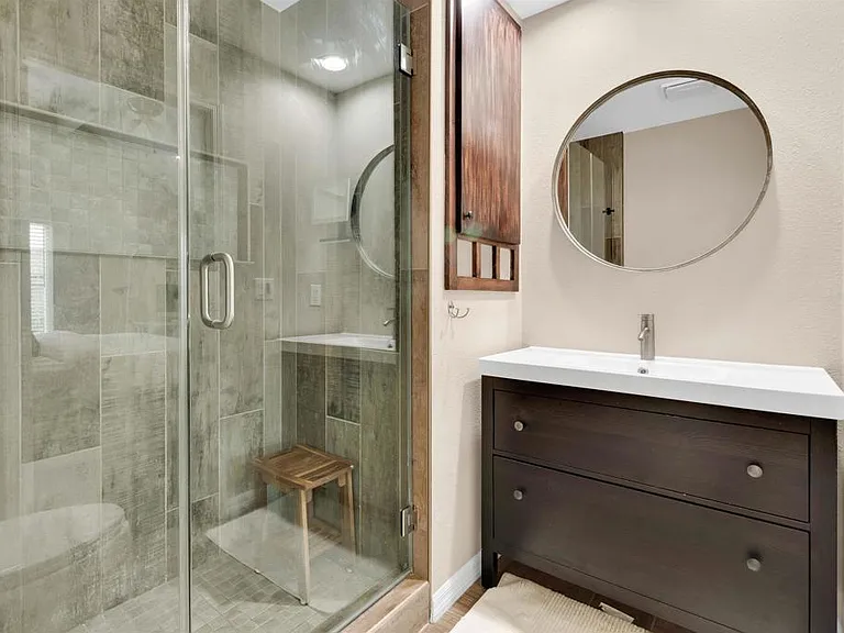 10618 Esmeraldas Dr — Photo 23