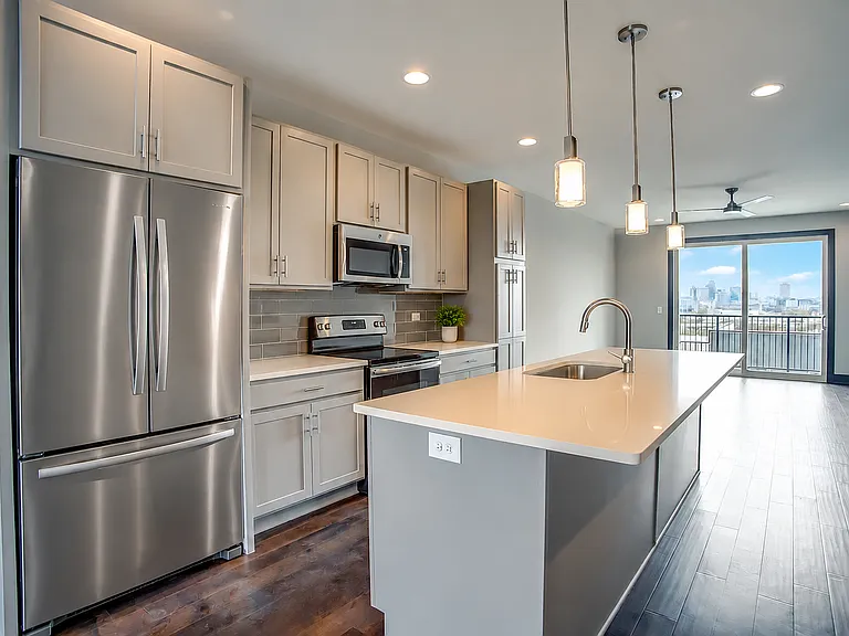 unfurnished kitchen photo