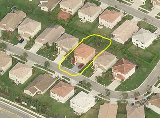11271 SW 21st St, Hollywood, FL 33025