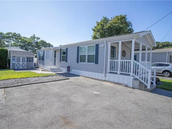 9 Oak Drive, Westbrook, CT 06498