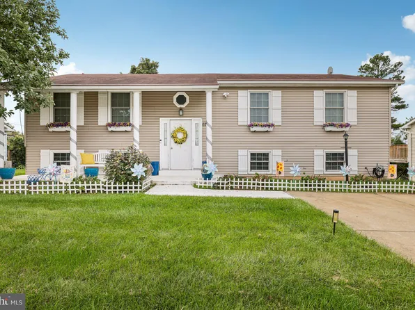 6768 Real Princess Ln, Gwynn Oak, MD 21207