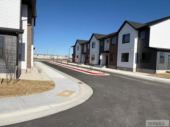 455 Blue Spruce Ave #115, Sugar City, ID 83448