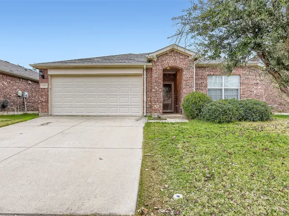 15928 Blaketree Dr, Fort Worth, TX 76177