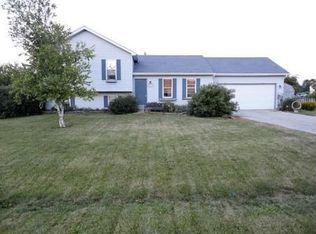 3776 E 2702nd Rd, Sheridan, IL 60551