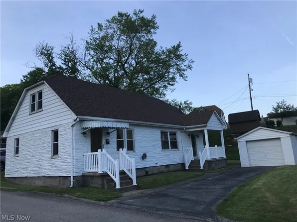 112 Gullette Ln, Weirton, WV 26062