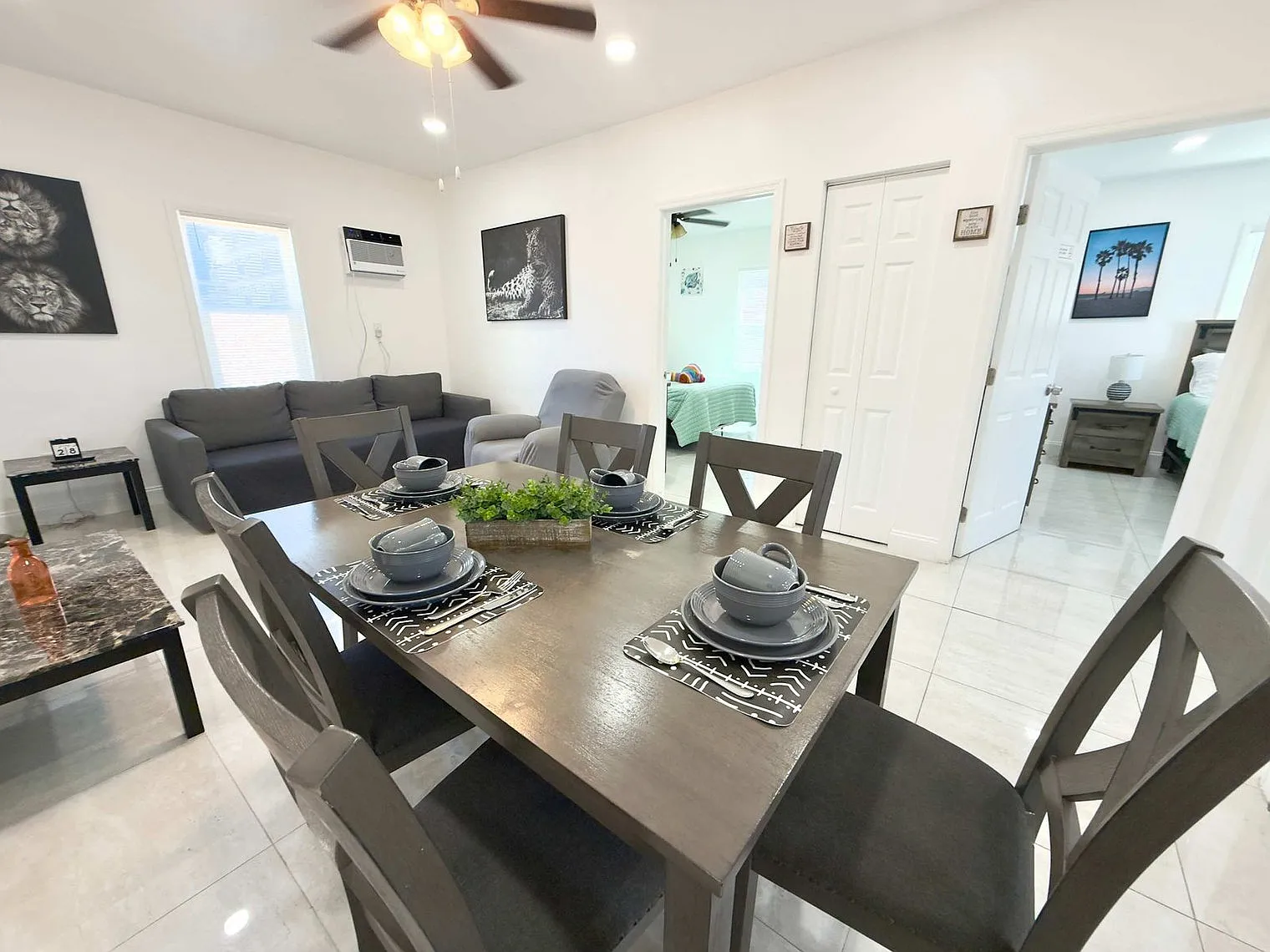 2 bed, 1.0 bath, 796 sqft, $7,830 — Photo 2