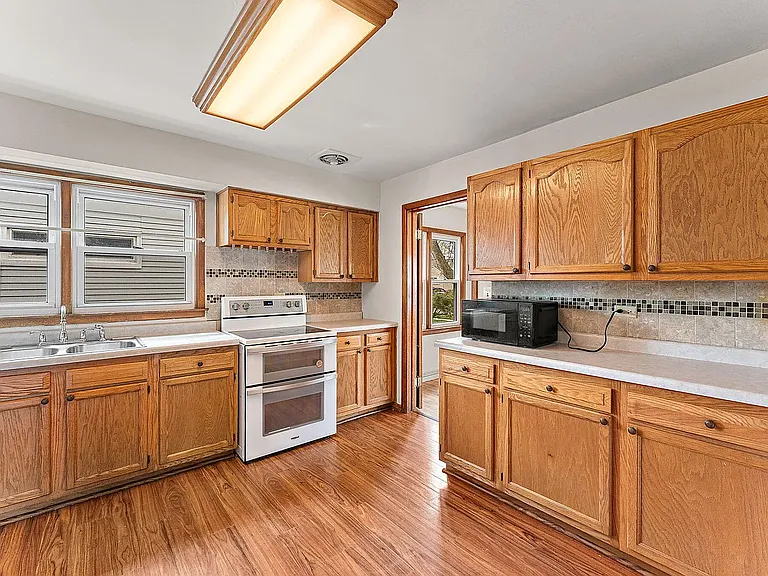 7021 Osborn Ave — Photo 17
