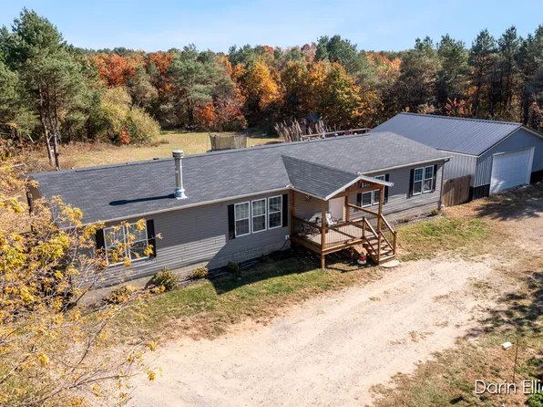 5862 Tracy Trl, Fenwick, MI 48834