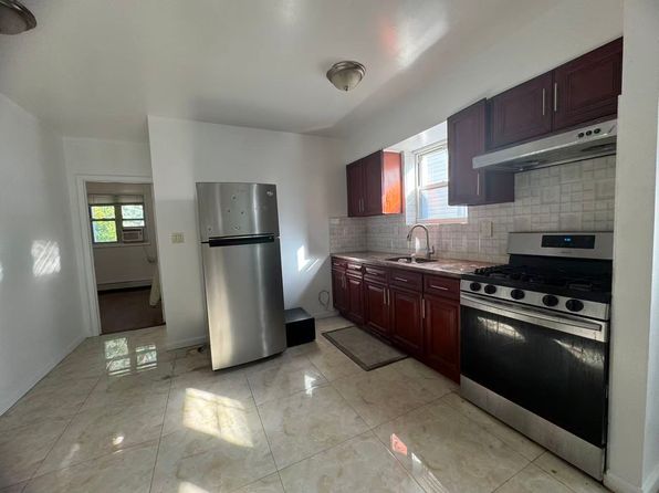 2040 Hobart Ave #2