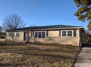 101 Dallas St, Huntland, TN 37345