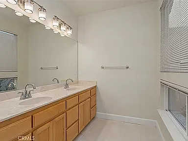 112 Benson Ter — Photo 17
