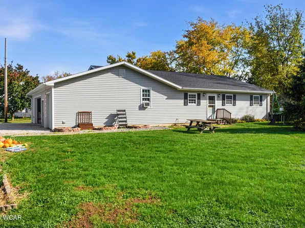 210 1/2 N Gay St, Lima, OH 45806