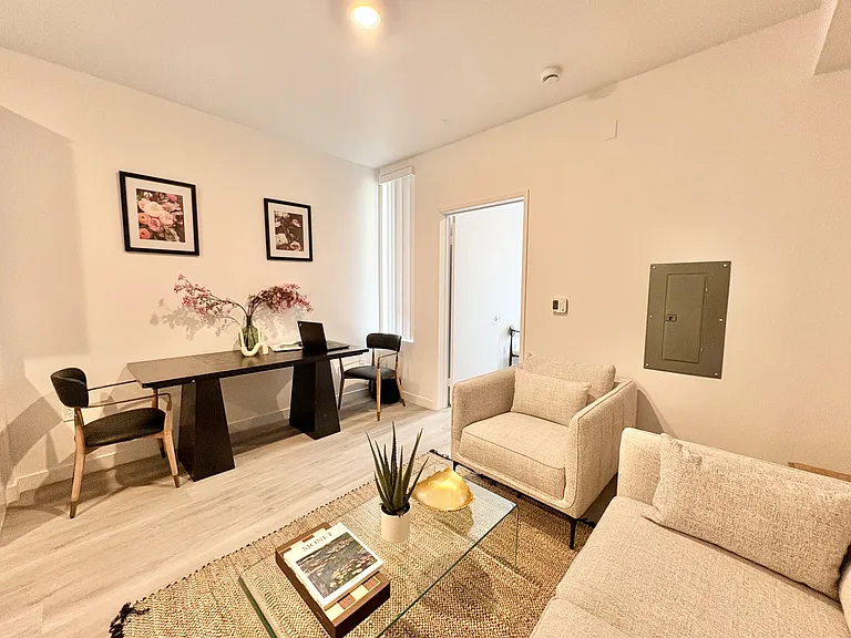 4007 W Martin Luther King Jr Blvd #G203 — Photo 2