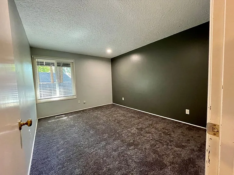 15410 SW Peppermill Ct — Photo 22