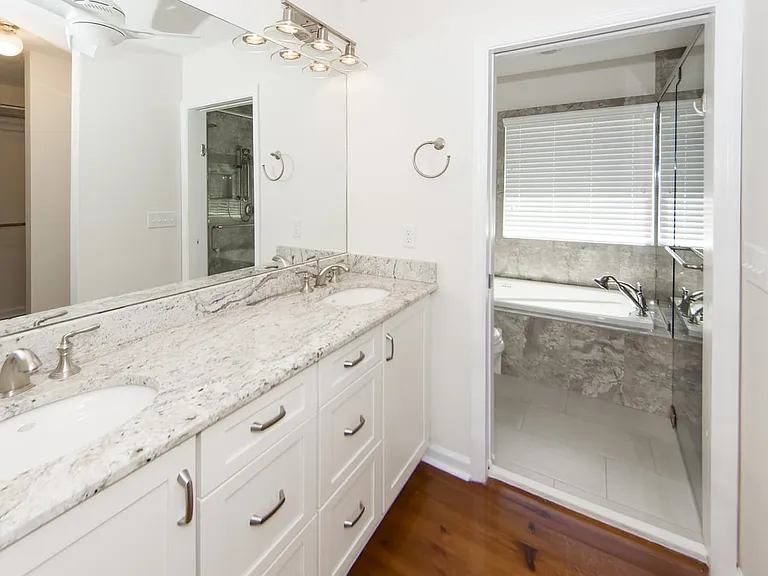 923 River Rd — Photo 14