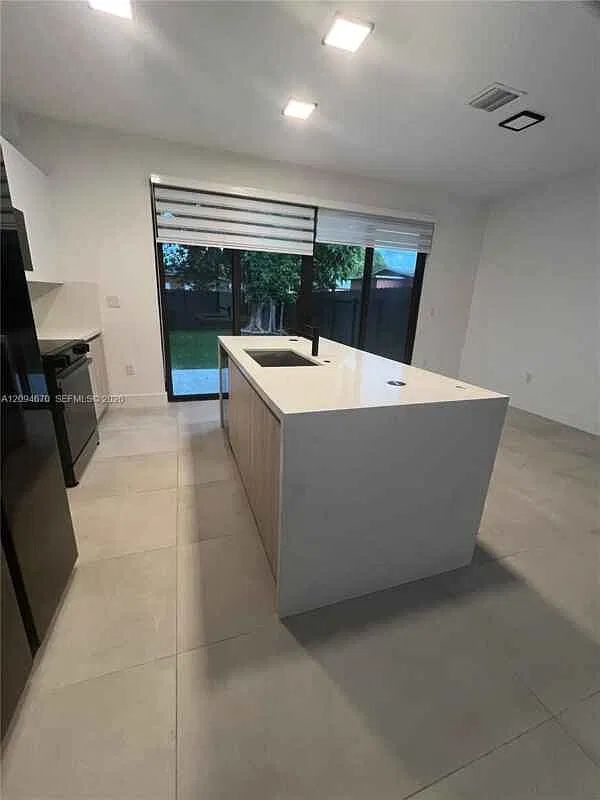 919 Nw 55th St # 921 Miami, Fl 33127 — Photo 3