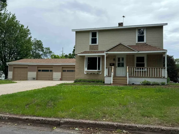 912 S Bartlett St, Shawano, WI 54166