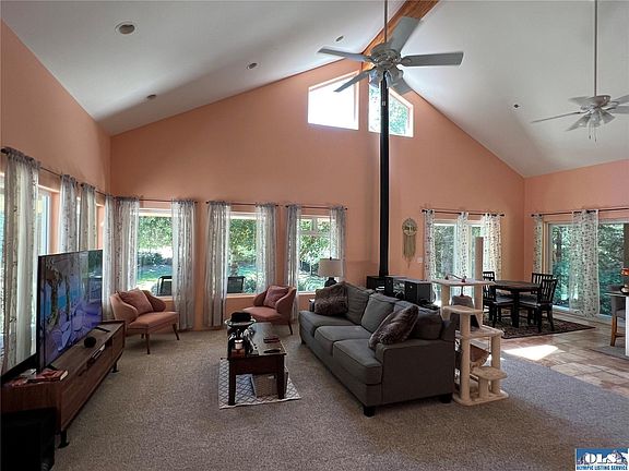 3rd image of 245 Blueberry Hill Dr