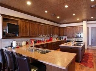 7035 Hinson St, Las Vegas, NV 89118