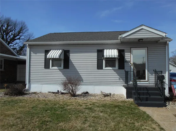 2669 Center St, Granite City, IL 62040
