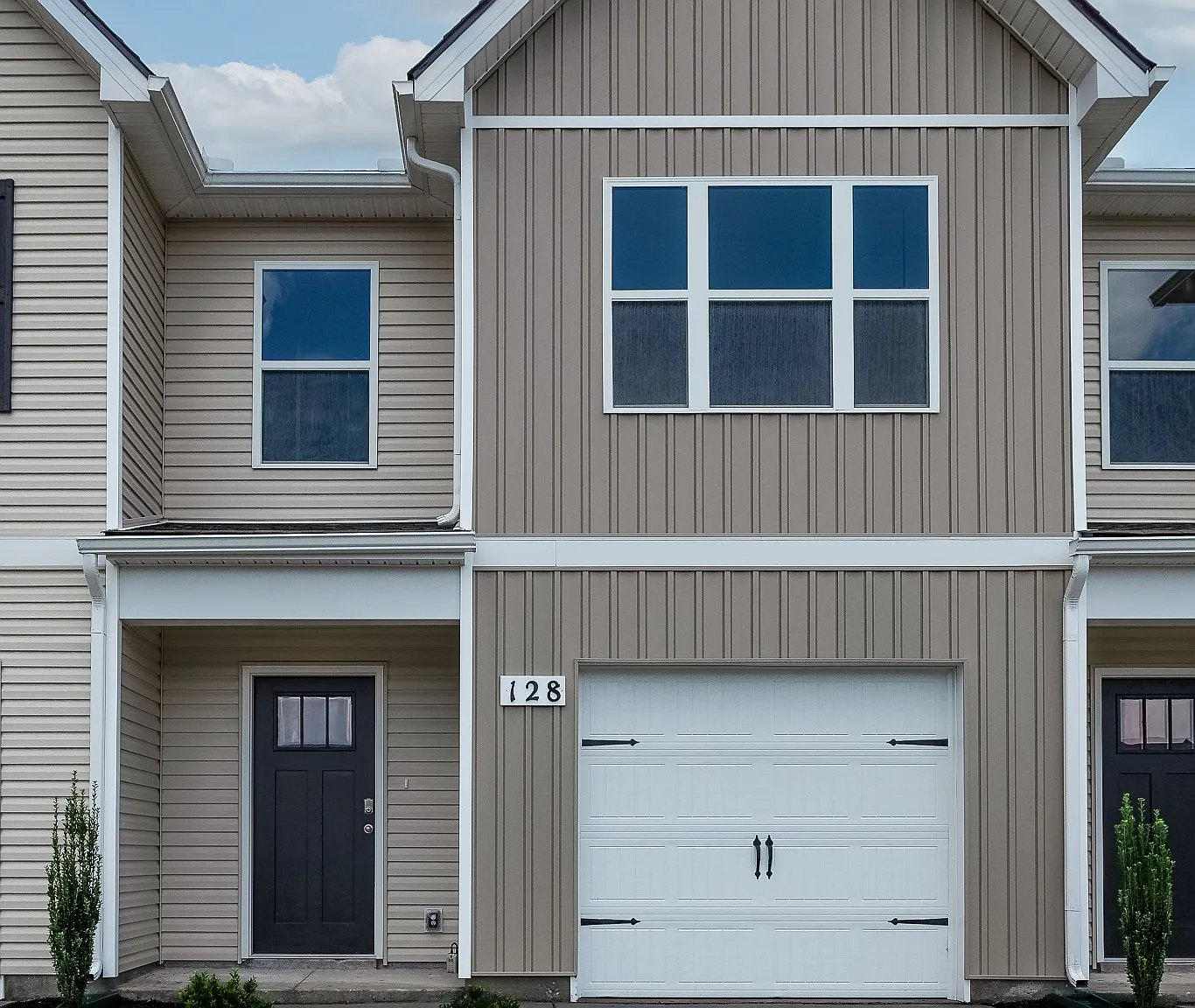 3 bed, 2.5 bath, 1474 sqft, $1,800 — Photo 2