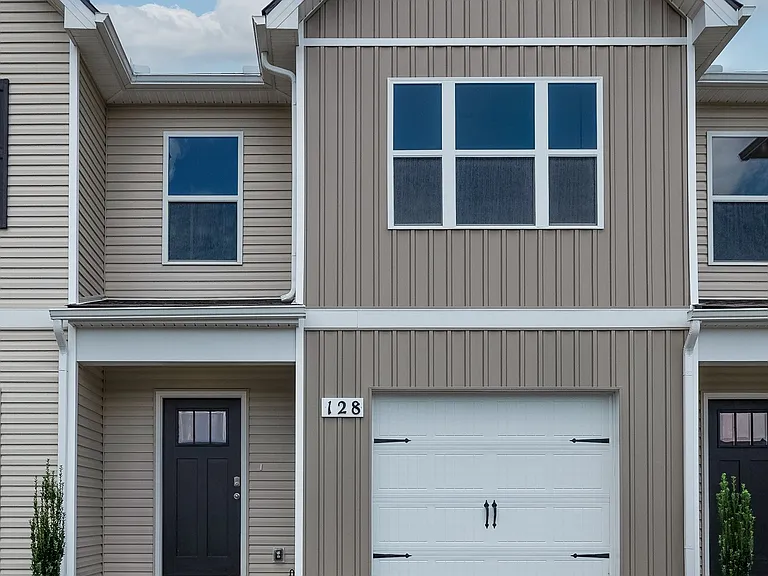 128 Mattie Ct — Photo 2