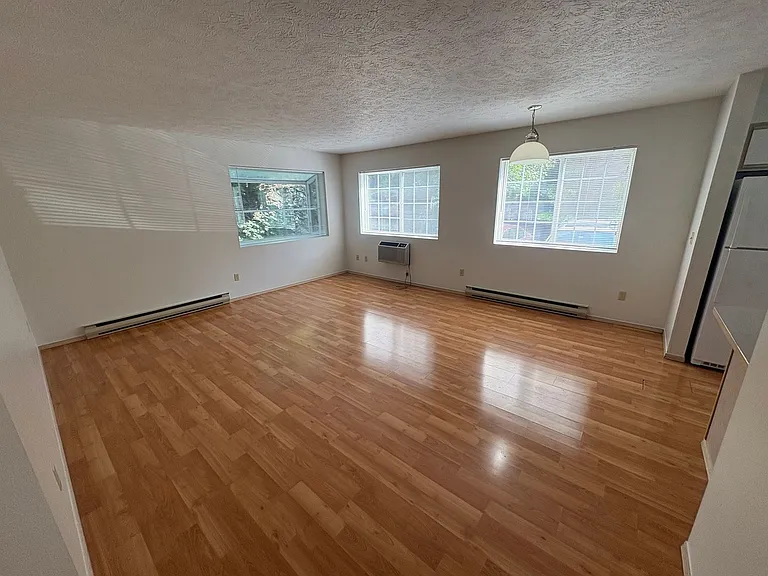 705 S Jefferson St — Photo 20