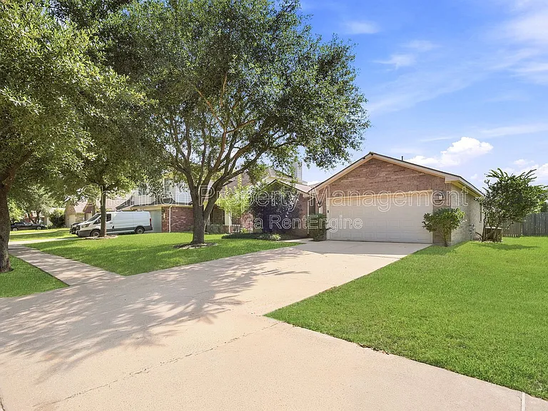 14631 Hazy Ridge Ln — Photo 2