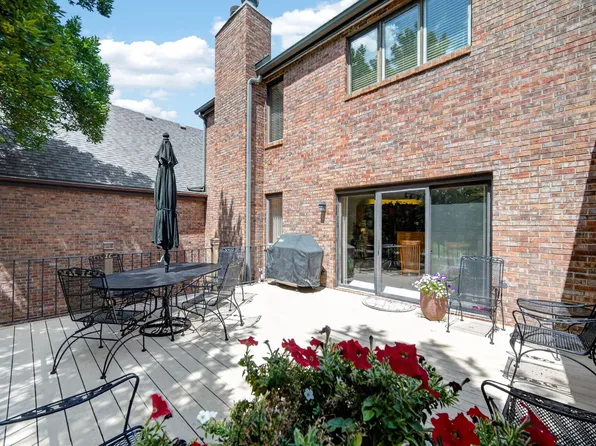 664 58th St #3, West Des Moines, IA 50266