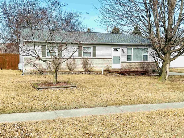 1325 Savoy Ln, Saginaw, MI 48604