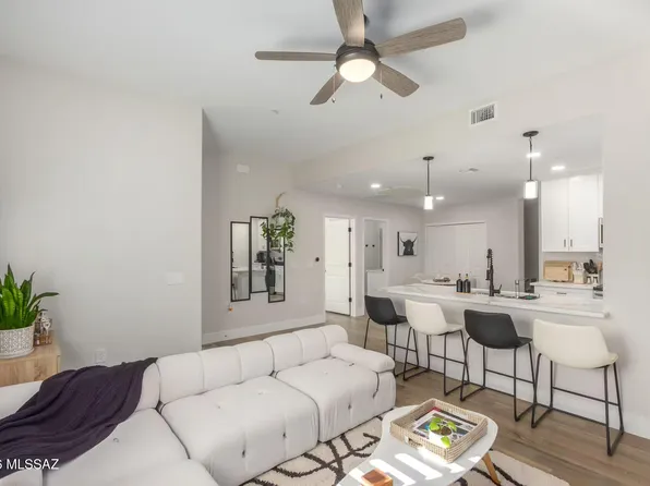 2036 E River Rd #104, Tucson, AZ 85718