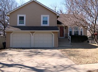 12308 S Twilight Ln, Olathe, KS 66062